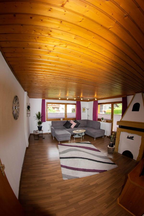 Apart Schoene Aussicht Sautens Exterior foto